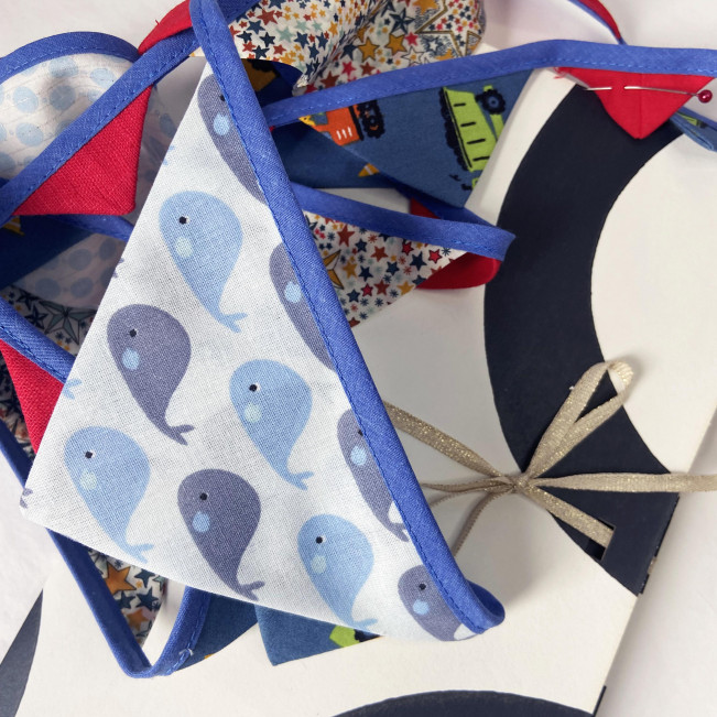 Guirlande de fanion liberty aleadja étoiles, décoration