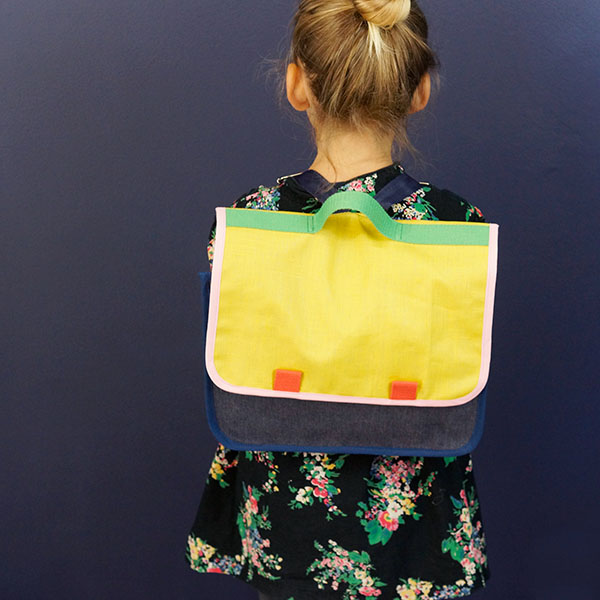Petit cartable jaune & jean, Biais rose