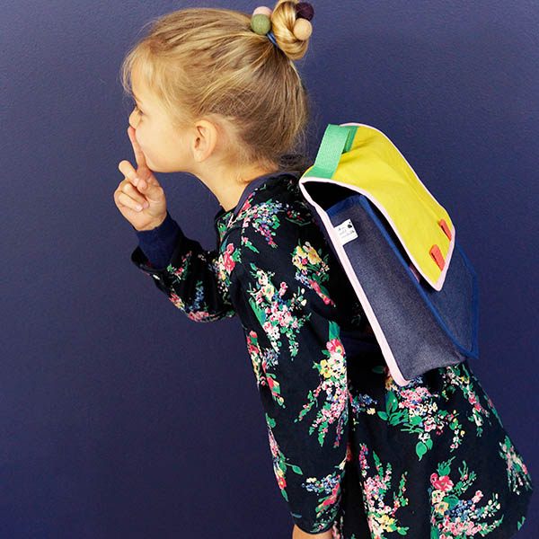 Petit cartable jaune & jean, Biais rose