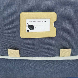 Cartable en jean étiquette dorée