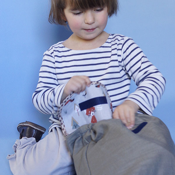 Sac à dos enfant, lin kaki clair, biais léopard