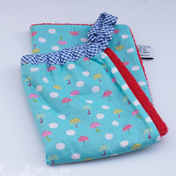 Serviette élastiquée mignons parapluies